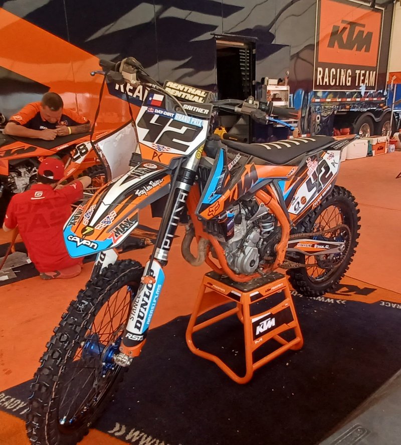 Felicia Gaither (Women’s Expert Motorcycle Vehicle Photo)