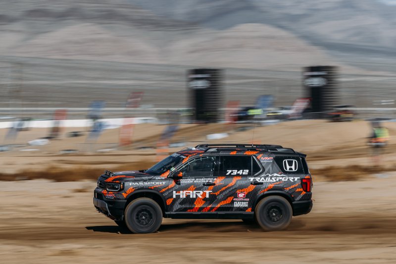 Andrew Shapiro (Stock Production Truck Mini/Mid Vehicle Photo)