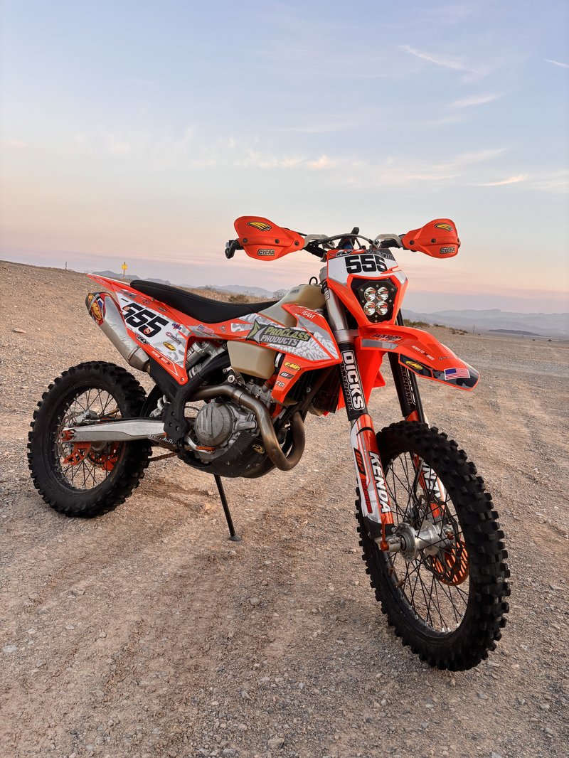 TJ Boutwell (Over 30 Expert Motorcycle Vehicle Photo)