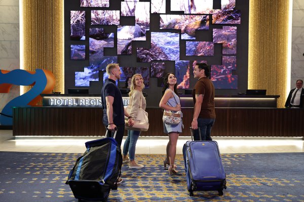 j-resort-reno-front-desk